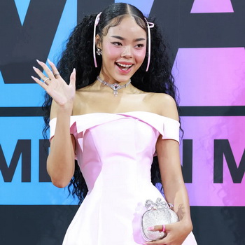 Jenny Park Biography